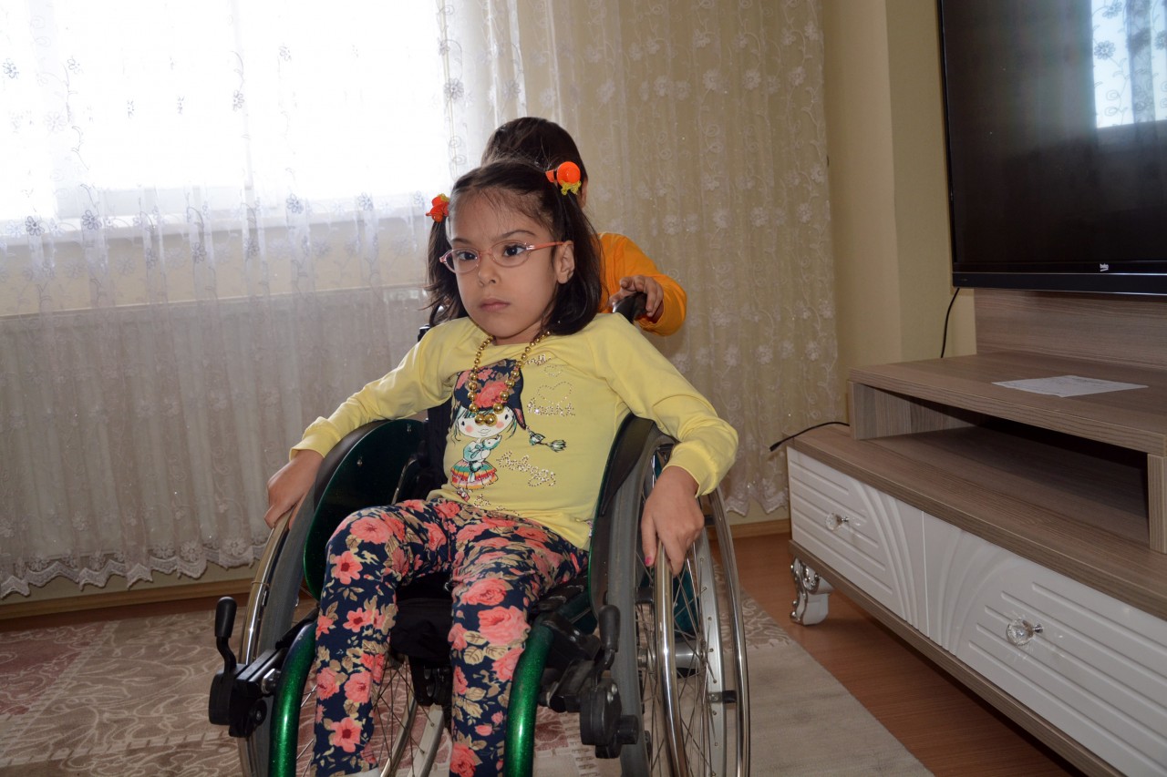Ravza tekerlekli sandalyesine kavuştu 2