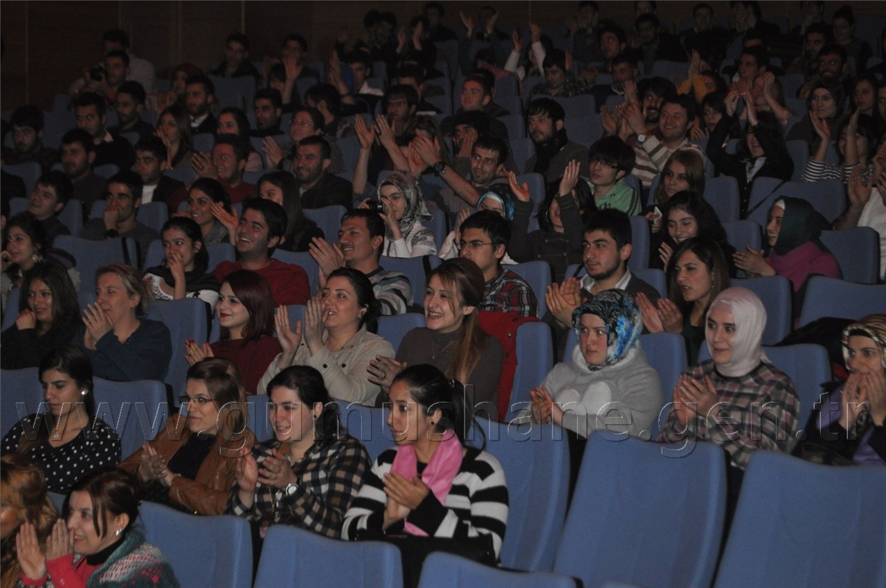 Üniversite Öğrencilerini Coşturan Eğlence 4