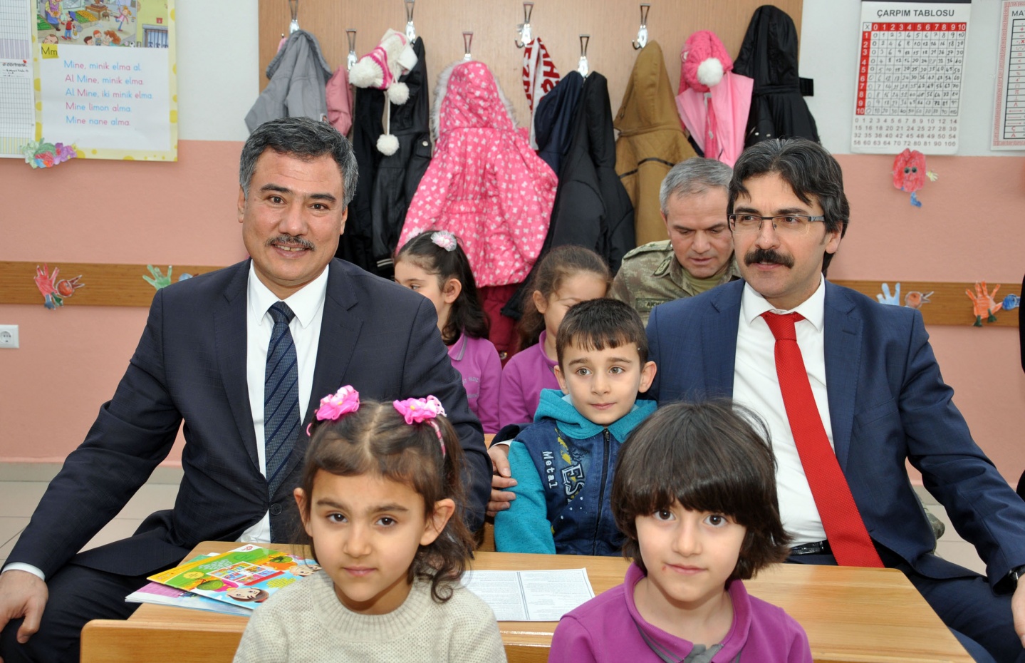 Okullarda karne heyecanı 3