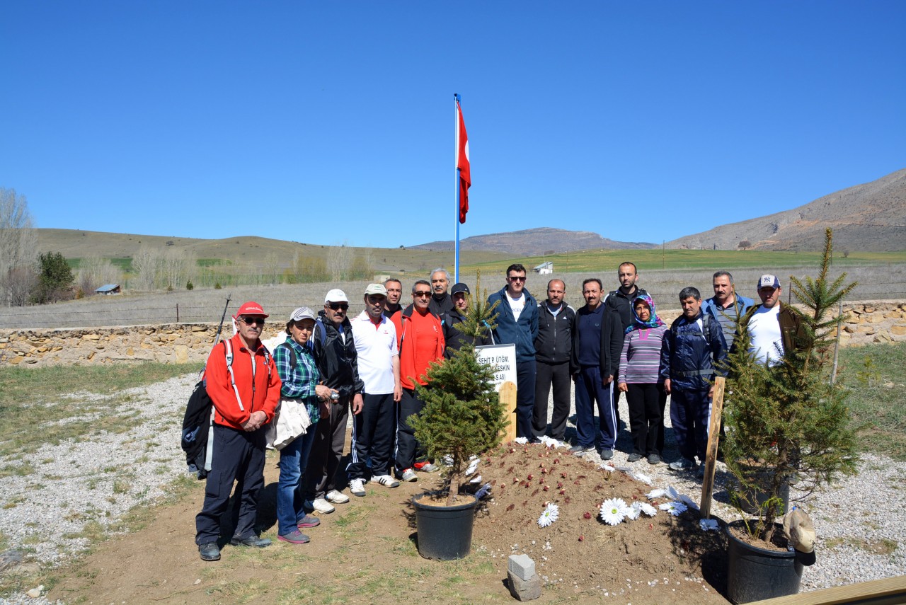 Gümüşhaneli dağcılar Şehit Erdem Keskin’i unutmadı 1