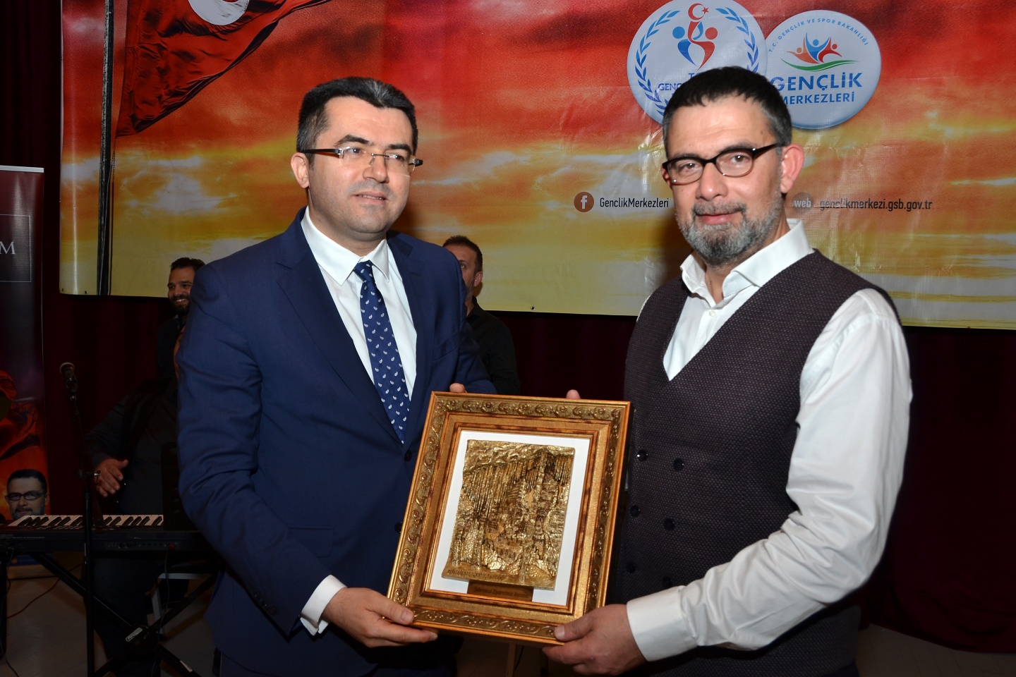 ‘İbrahim Sadri İle Memleketim Merhaba’ programının ilki Gümüşhane’de yapıldı 29