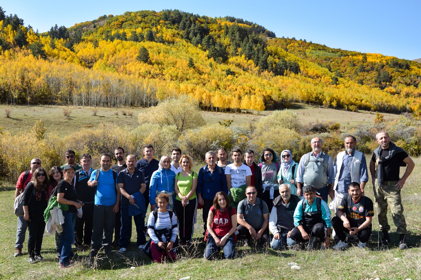 Gümüşhaneli dağcılardan Güzyurdu köyüne ‘güz’ yürüyüşü 8