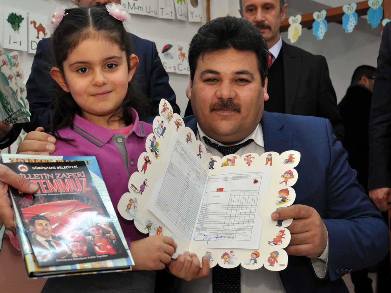 Okullarda karne heyecanı 8