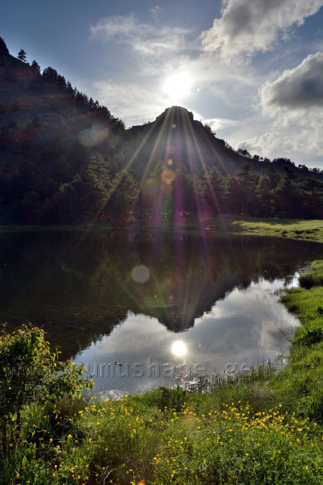 Gümüşhaneli Dağcılar Altınpınar Gölünde Kamp Kurdu 3