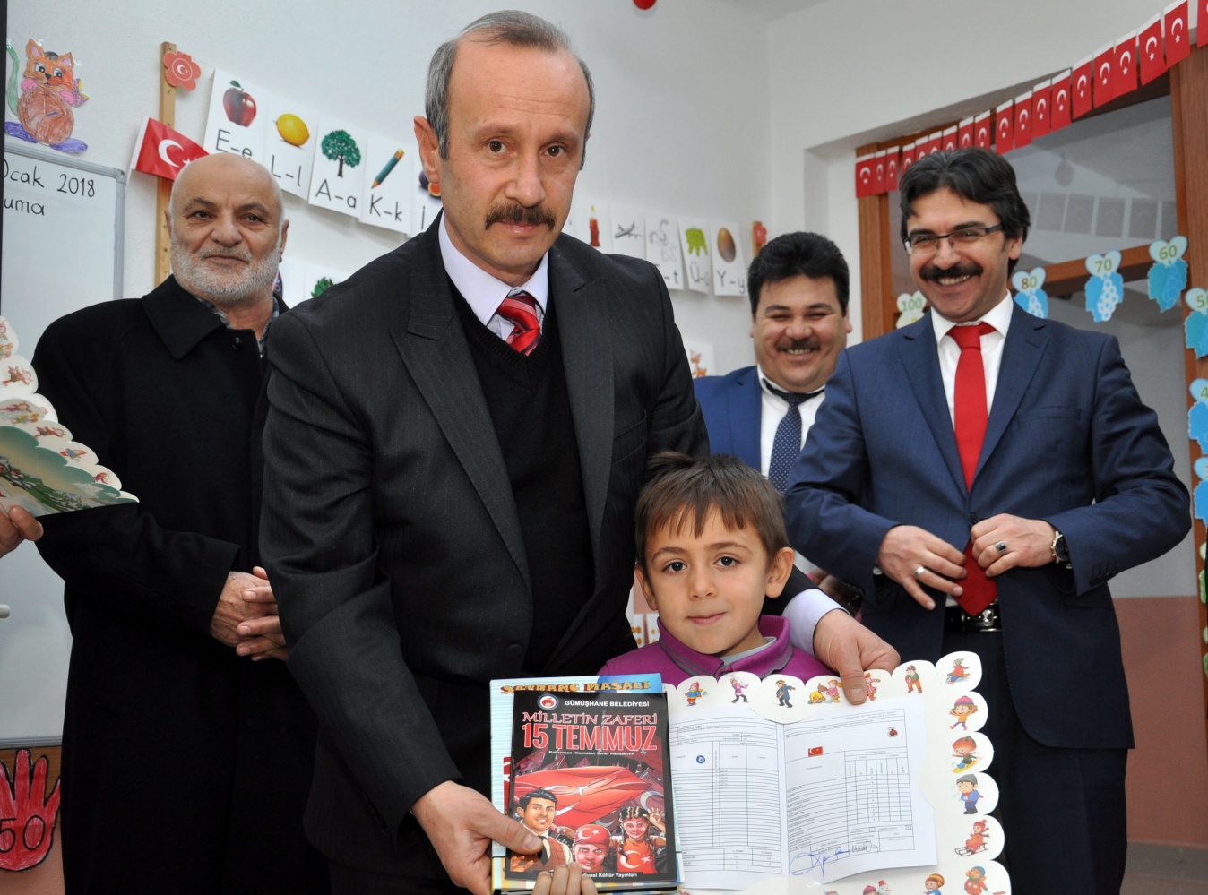 Okullarda karne heyecanı 13