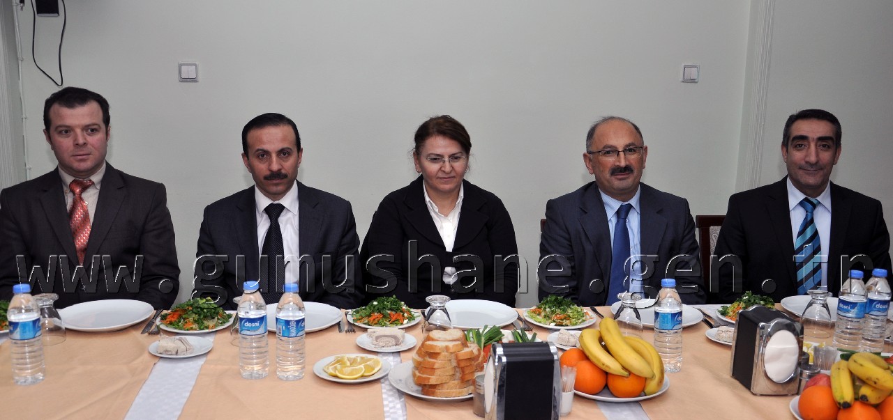 Yeni Şube Müdürlerine Yemek 3