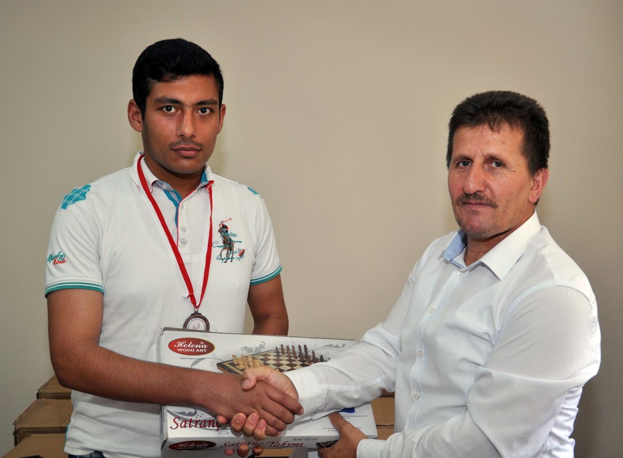 AB’yi anlattılar ödülü aldılar 6