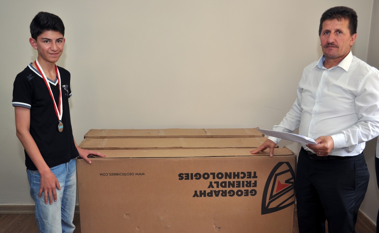 AB’yi anlattılar ödülü aldılar 9