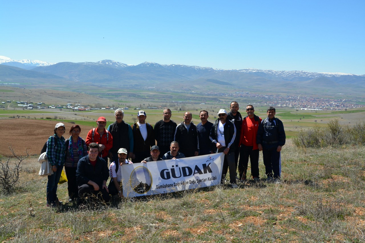 Gümüşhaneli dağcılar Şehit Erdem Keskin’i unutmadı 2