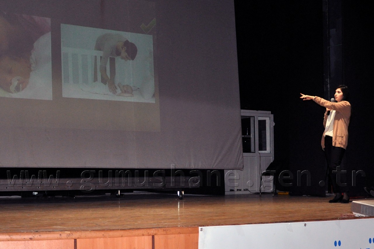 Gümüşhane'de Sağlıklı Beslenme ve Çocuk Gelişimi Konferansı 1