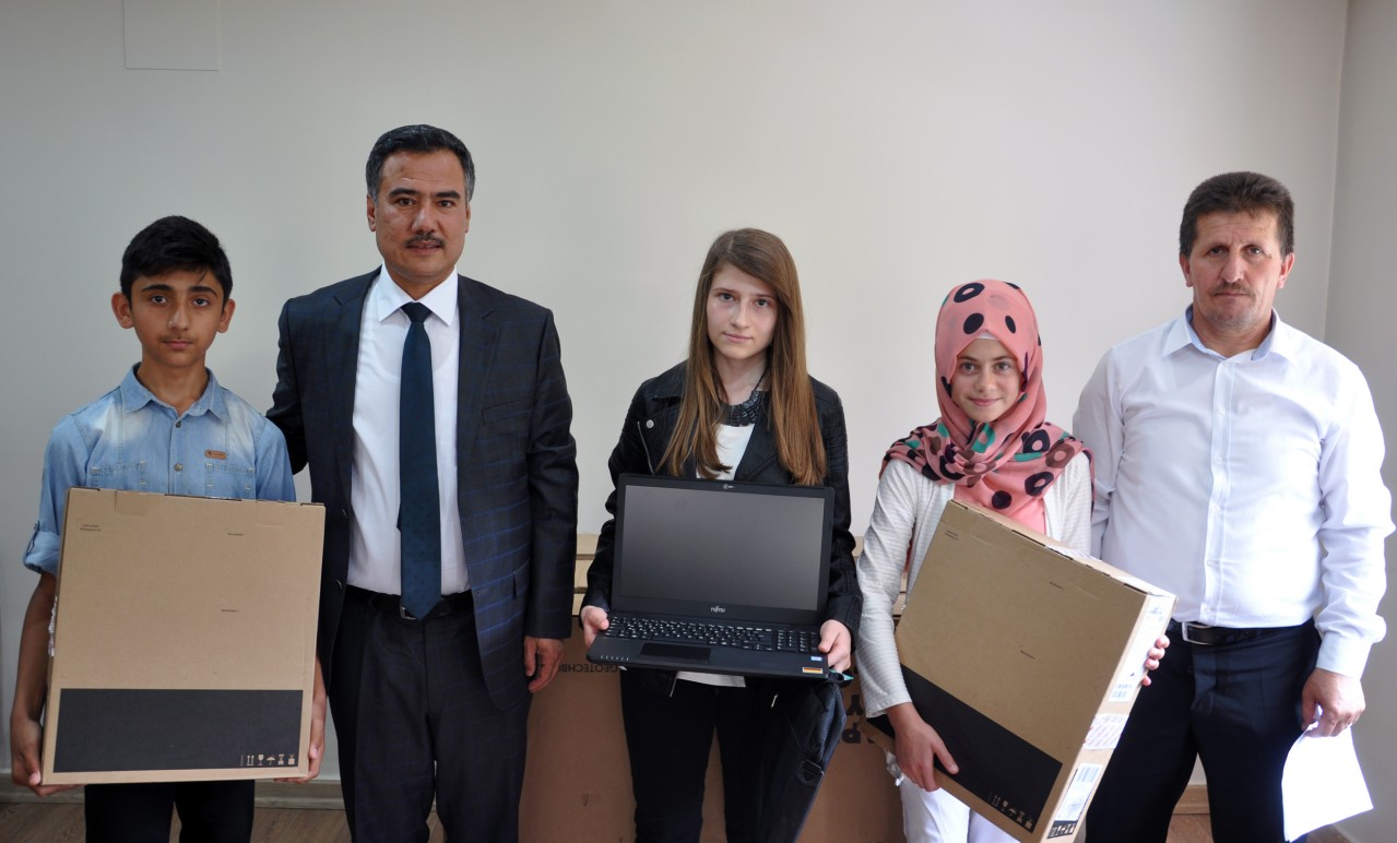 AB’yi anlattılar ödülü aldılar 13