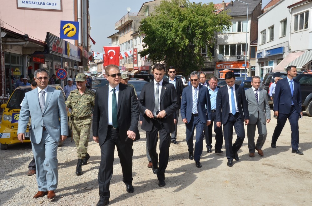 Vali Yavuz Kelkit ve Köse’ye bir dizi ziyaret gerçekleştirdi 3