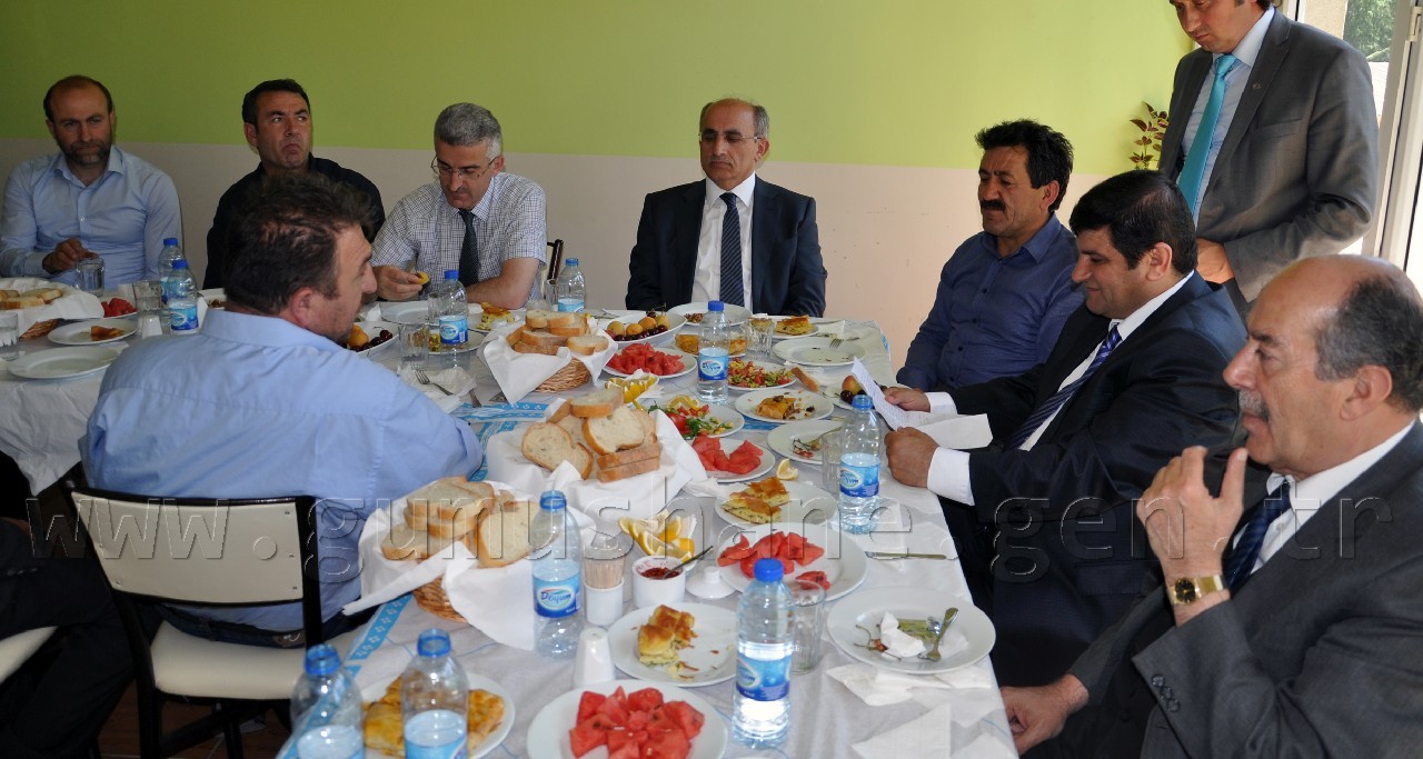 Vali Mayda Esnafla Buluştu 2