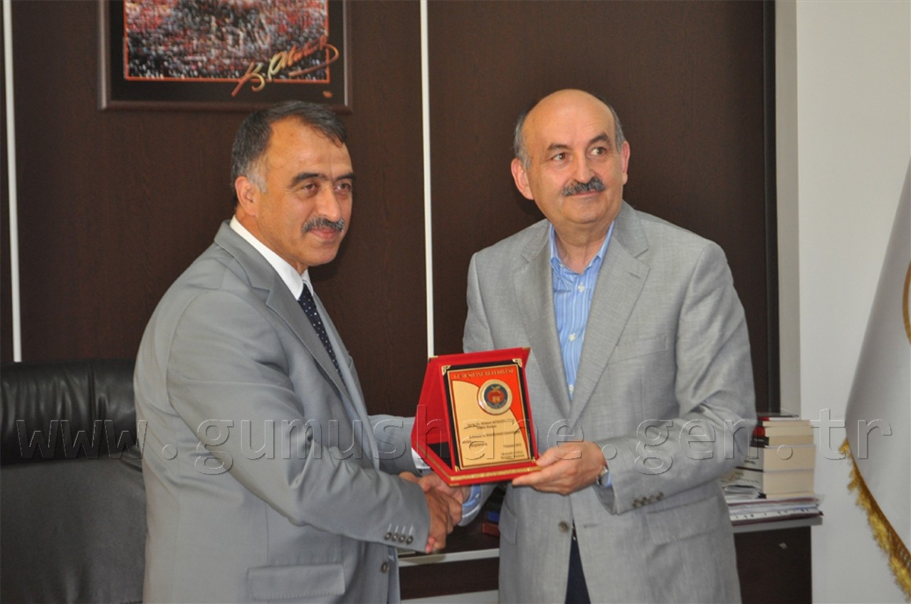 Sağlık Bakanı Dr. Mehmet Müezzinoğlu Gümüşhane'de 15