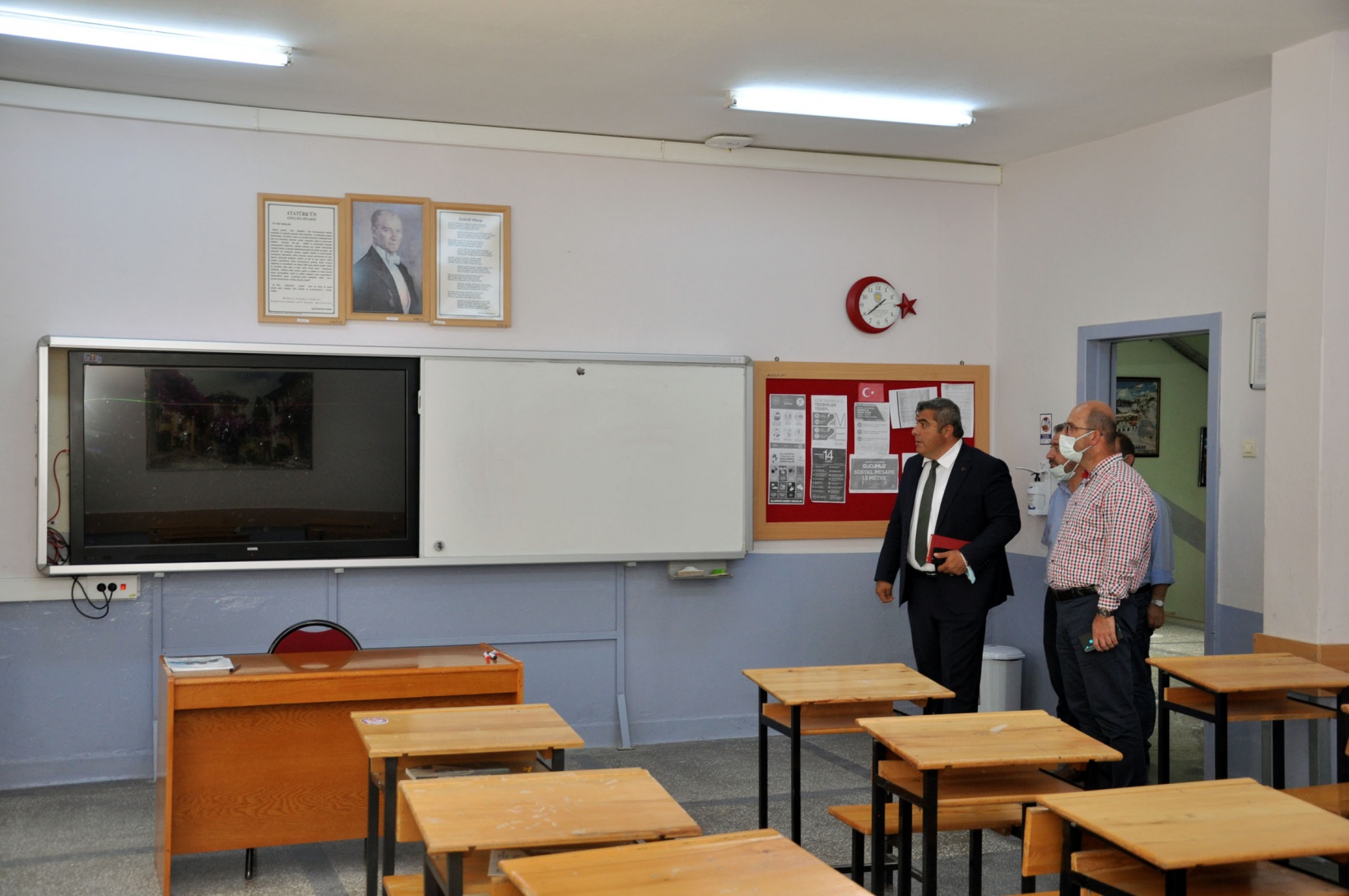 Yeni Müdür Sünnetçi okul ziyaretlerine devam ediyor 13