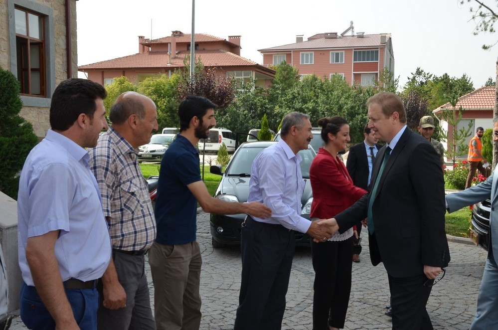 Vali Yavuz Kelkit ve Köse’ye bir dizi ziyaret gerçekleştirdi 5