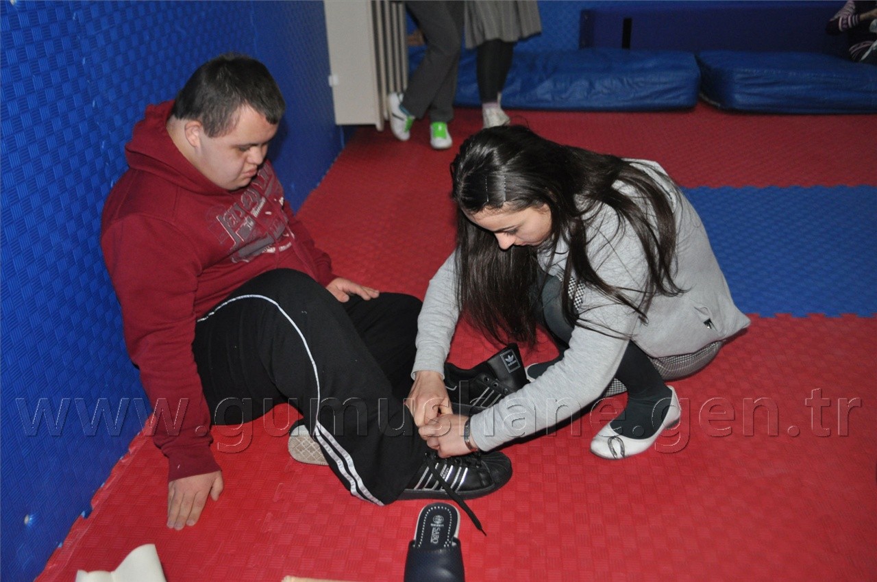 Gönüllüler Kulübü Engelli Öğrencileri Unutmadı 4