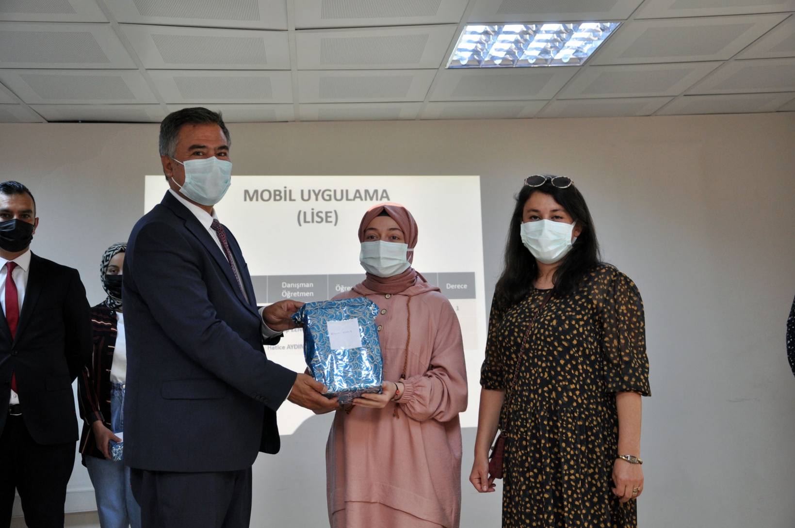 Bir Fikrim Var yarışması yoğun ilgi gördü 19