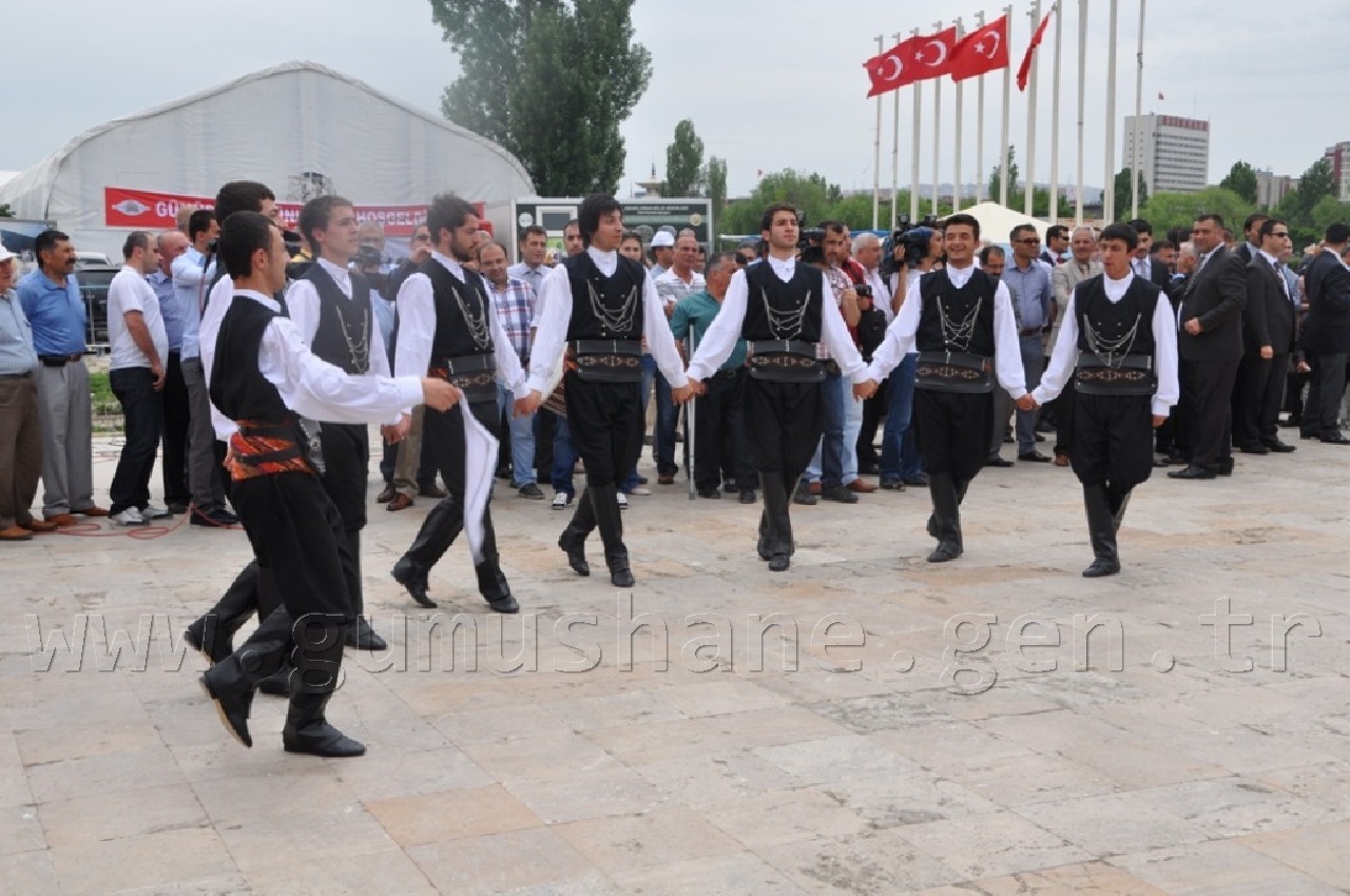 Belediye'den 5 Bin Kişiye Siron İkramı 1