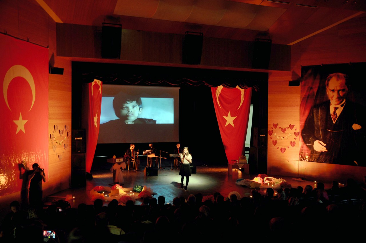 Minik Yürekler Anneler İçin Çarptı 13