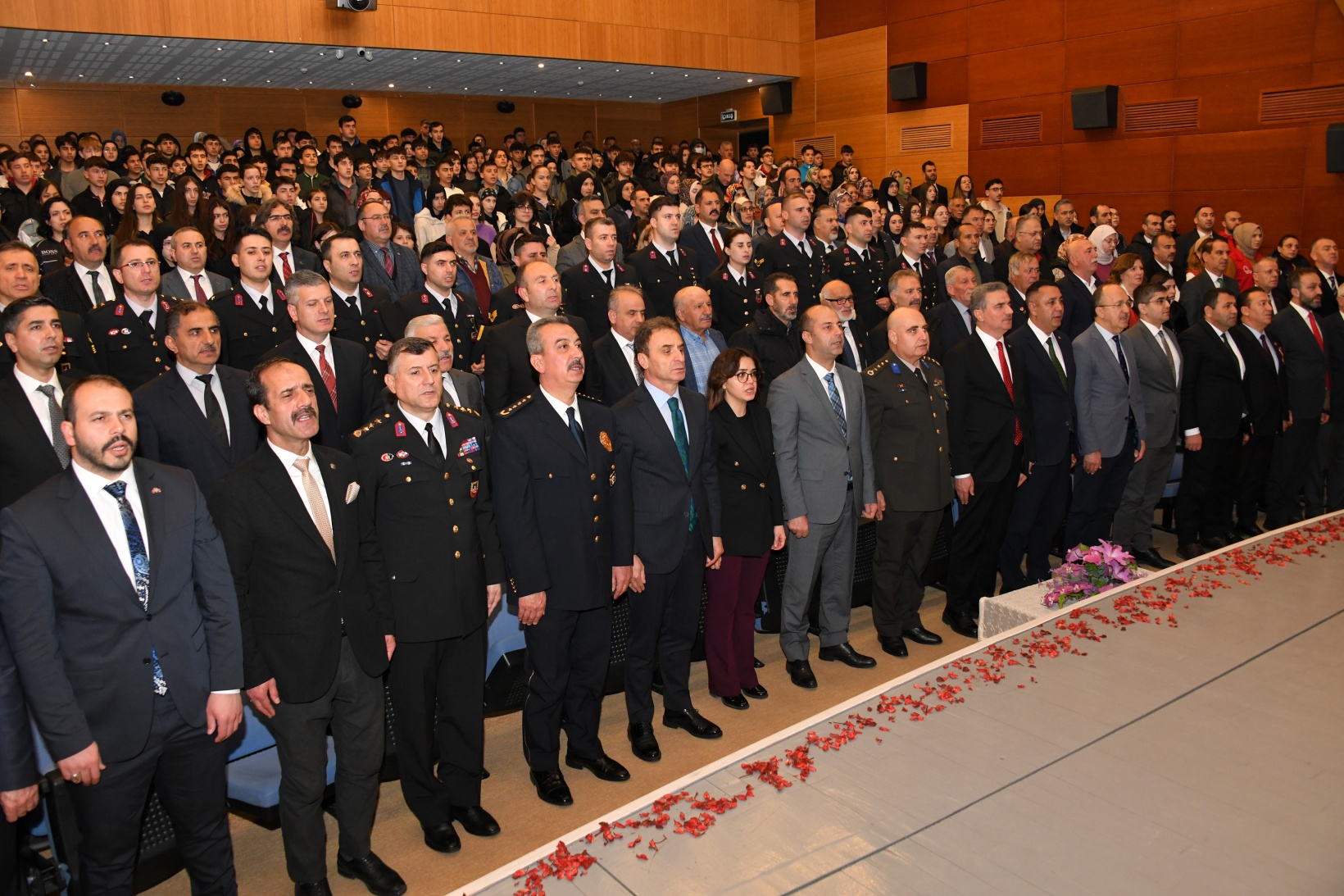 Gümüşhane’de Çanakkale Zaferi ve Şehitleri Anma Günü törenlerle kutlandı 43