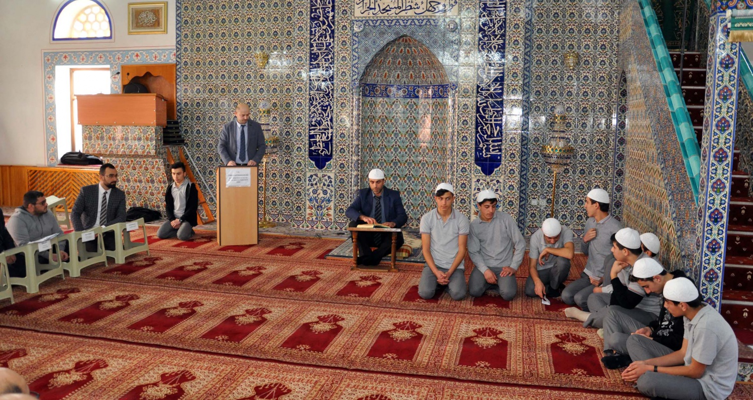 Genç Hatipler Hutbe Okuma Yarışması yapıldı 19