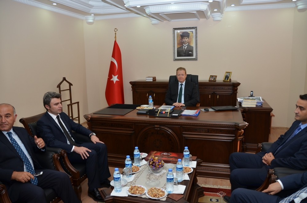 Vali Yavuz Kelkit ve Köse’ye bir dizi ziyaret gerçekleştirdi 13