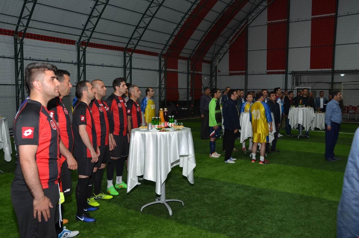 Gümüşhane’de 3. Kurumlararası Halı Saha Turnuvası başladı 12