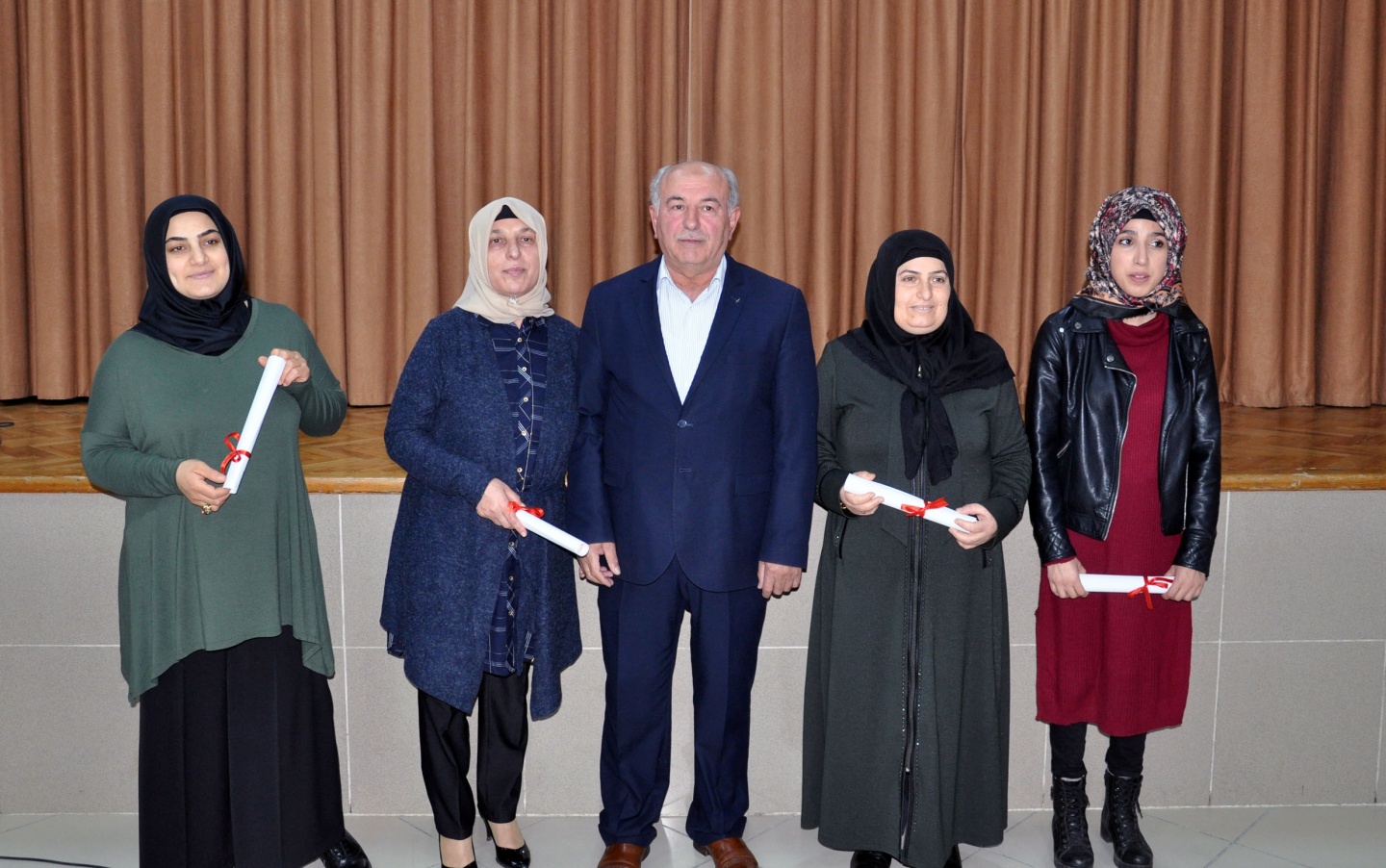 Halk Eğitim Merkezinde sertifika töreni 25