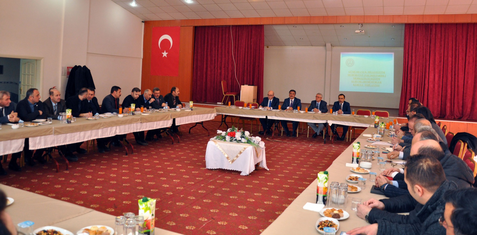 Gümüşhane’de eğitim değerlendirme toplantısı yapıldı 5