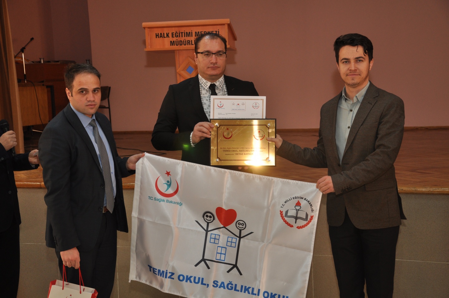 Gümüşhane’de 22 okula Beyaz Bayrak 19