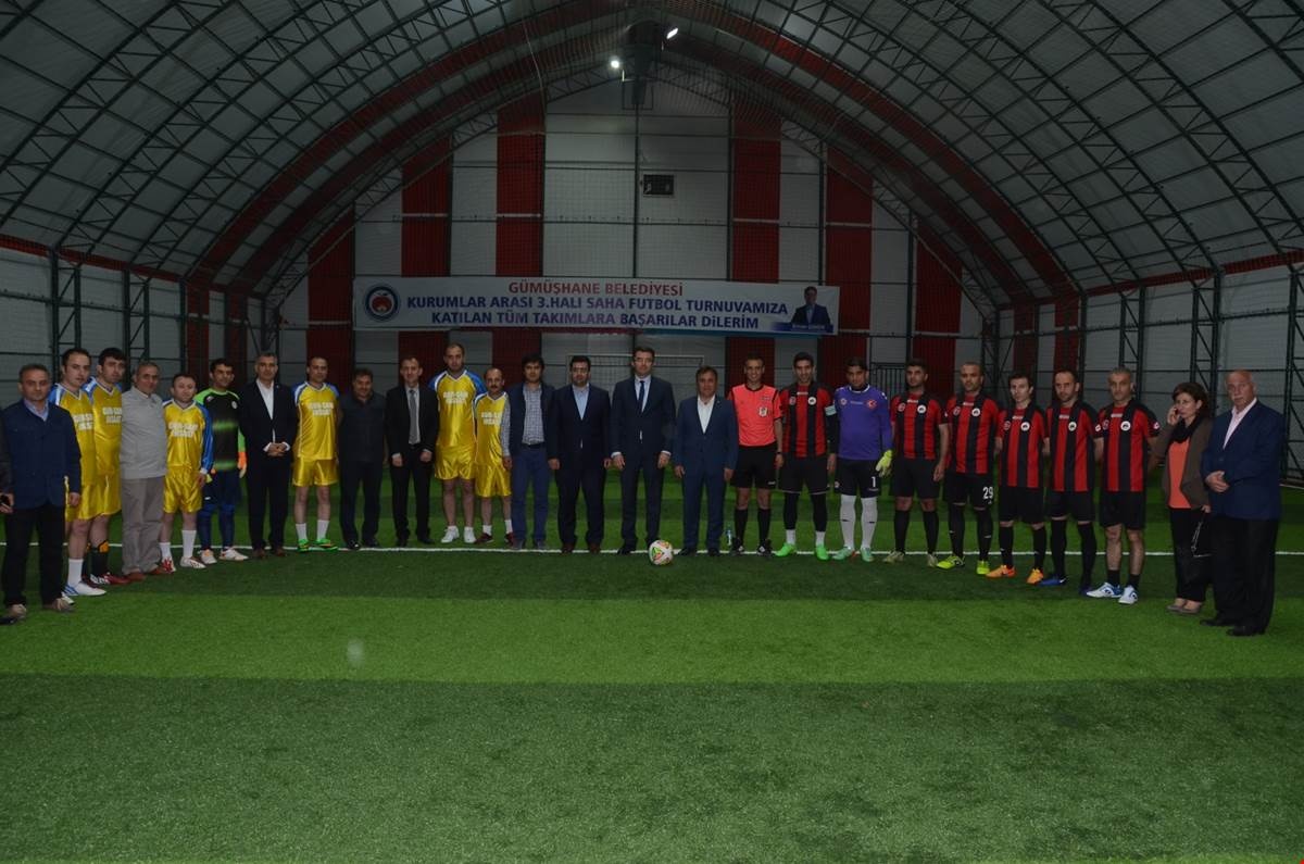 Gümüşhane’de 3. Kurumlararası Halı Saha Turnuvası başladı 16