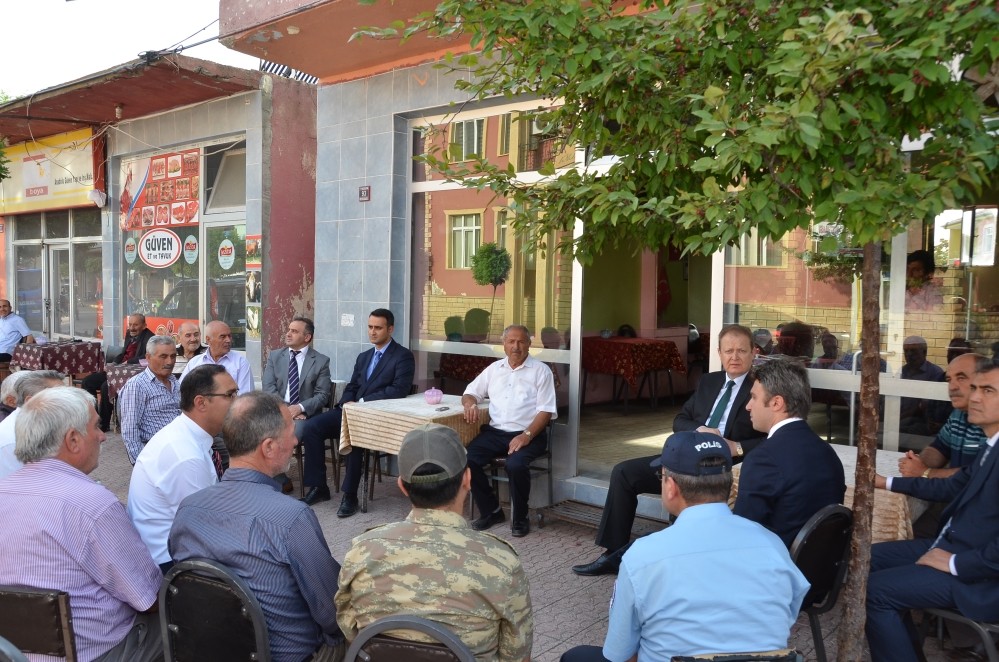 Vali Yavuz Kelkit ve Köse’ye bir dizi ziyaret gerçekleştirdi 19