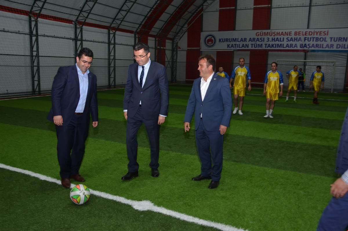 Gümüşhane’de 3. Kurumlararası Halı Saha Turnuvası başladı 18