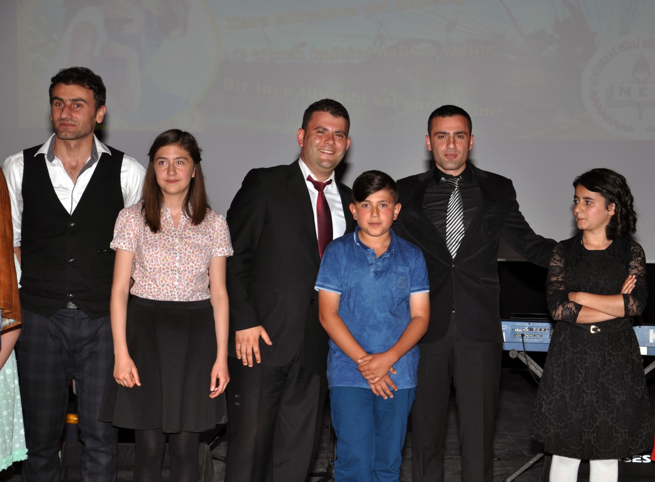 Minik Yürekler Anneler İçin Çarptı 23