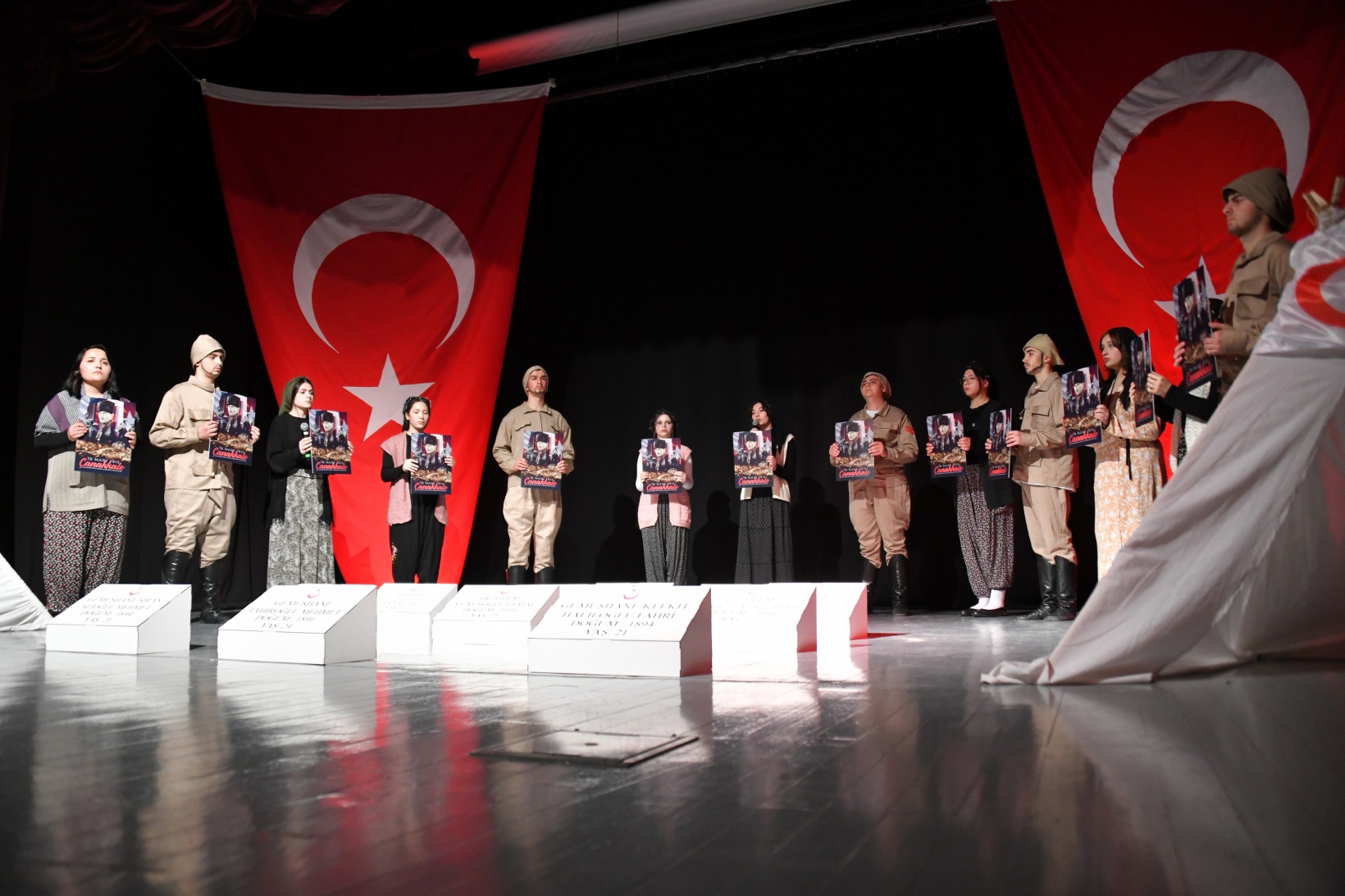 Gümüşhane’de Çanakkale Zaferi ve Şehitleri Anma Günü törenlerle kutlandı 48