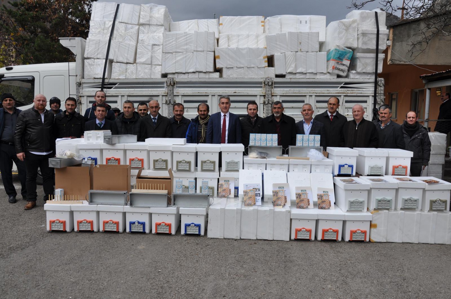 Gümüşhane’de Kafkas Ana Arı Üretim Merkezi kuruldu 7