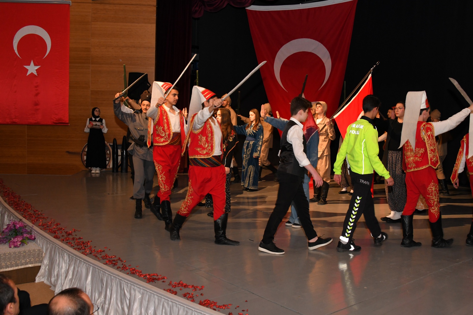 Gümüşhane’de Çanakkale Zaferi ve Şehitleri Anma Günü törenlerle kutlandı 75
