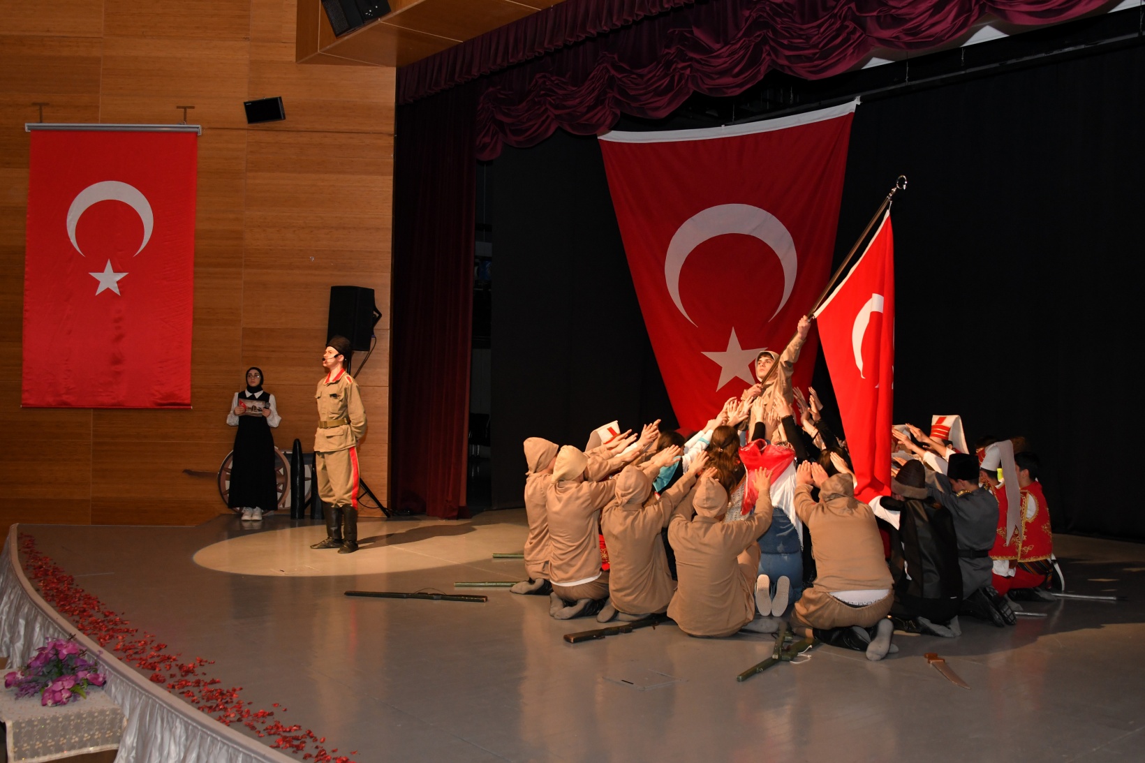 Gümüşhane’de Çanakkale Zaferi ve Şehitleri Anma Günü törenlerle kutlandı 36