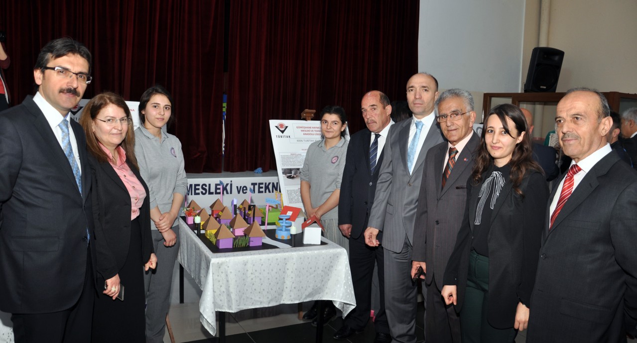 Geleceğin annelerinden bilim fuarı 5