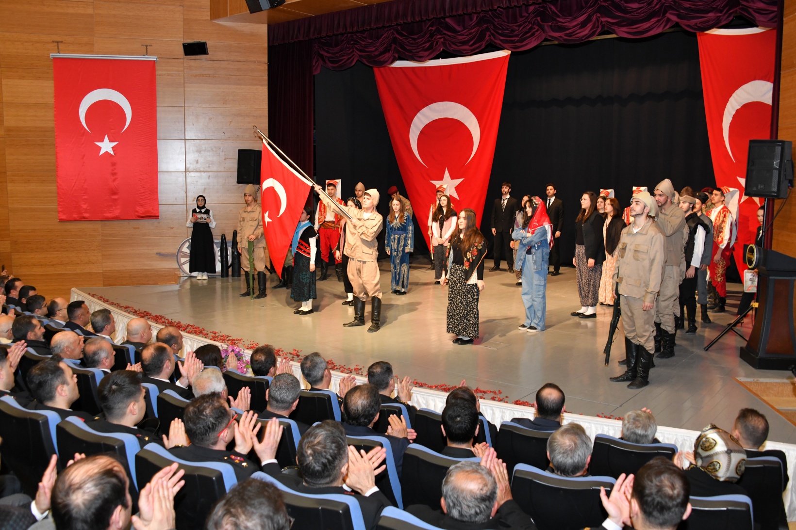 Gümüşhane’de Çanakkale Zaferi ve Şehitleri Anma Günü törenlerle kutlandı 52