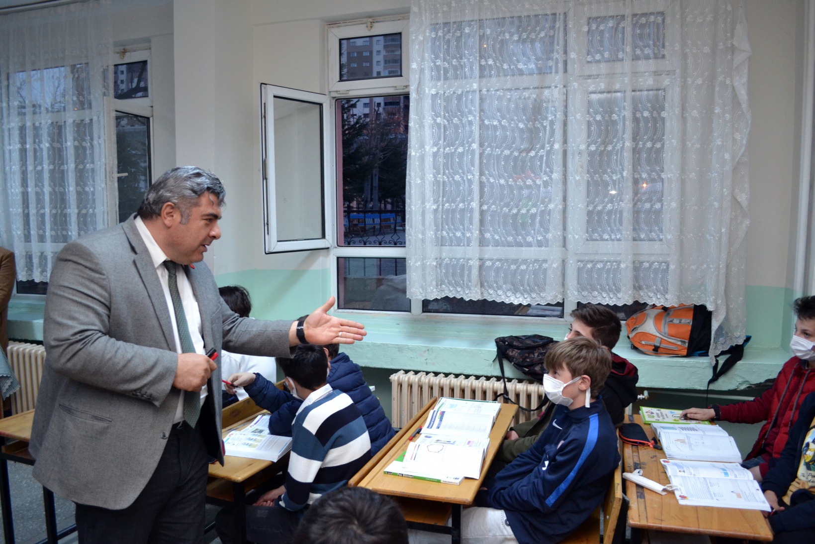 Dumlupınar Ortaokulunda gece etütleri 2