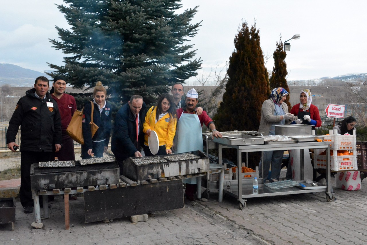 Kelkit’te hamsi şenliği 1