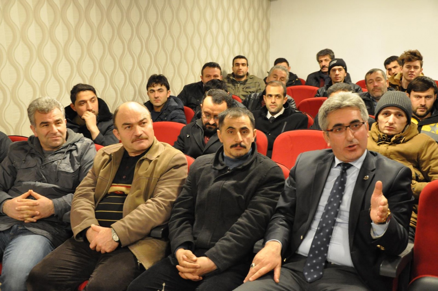 Gümüşhane’ de arıcılık eğitimi başladı 4