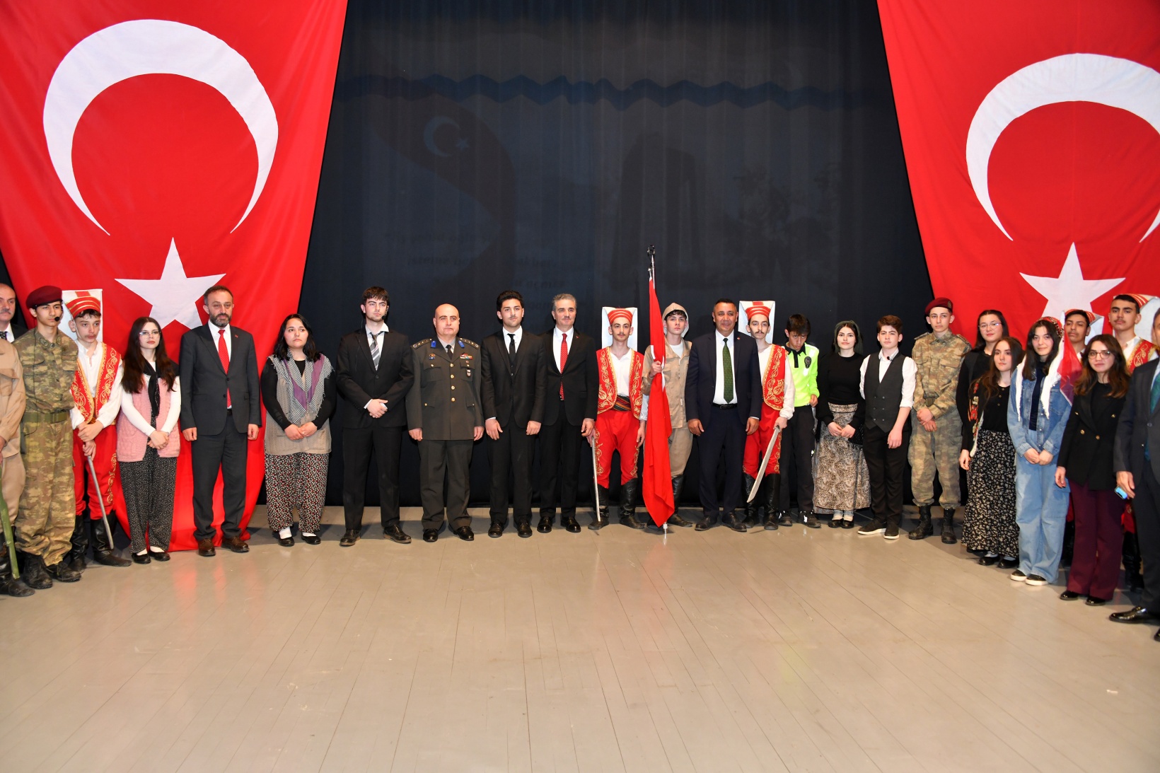 Gümüşhane’de Çanakkale Zaferi ve Şehitleri Anma Günü törenlerle kutlandı 46