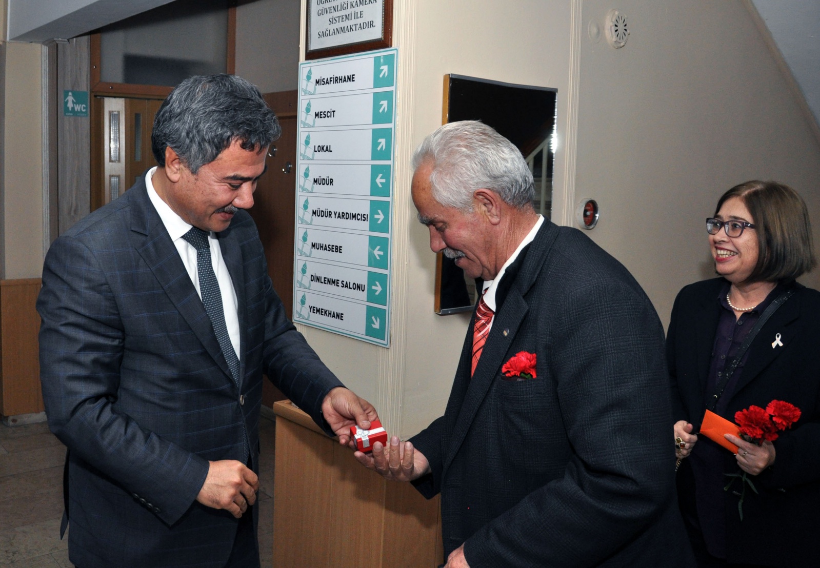 Emekli öğretmenler onuruna yemek 4