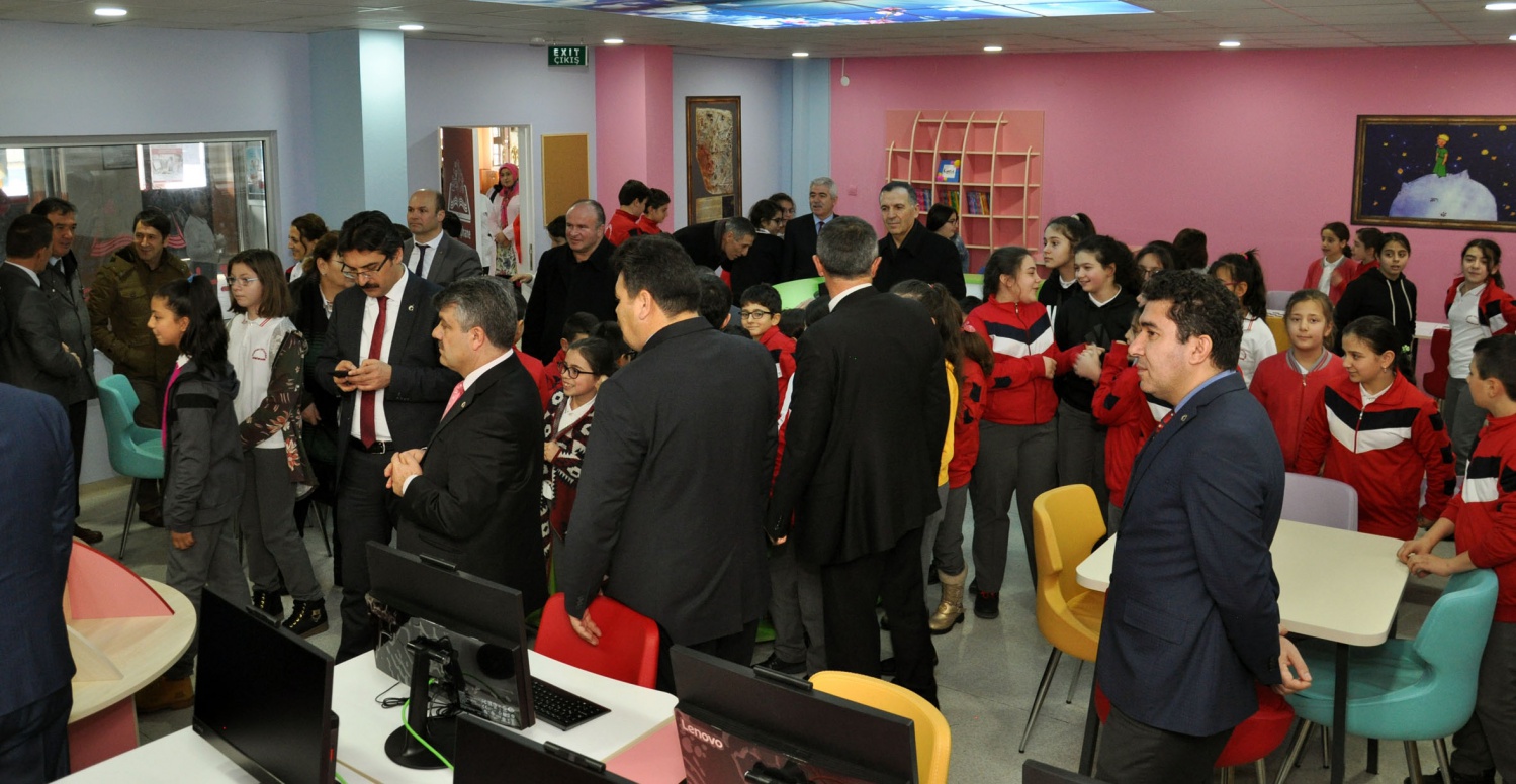 Türk Telekom Fen Lisesi’nde ve Gazipaşa Ortaokulu’nda Z-Kütüphaneler Açıldı 21