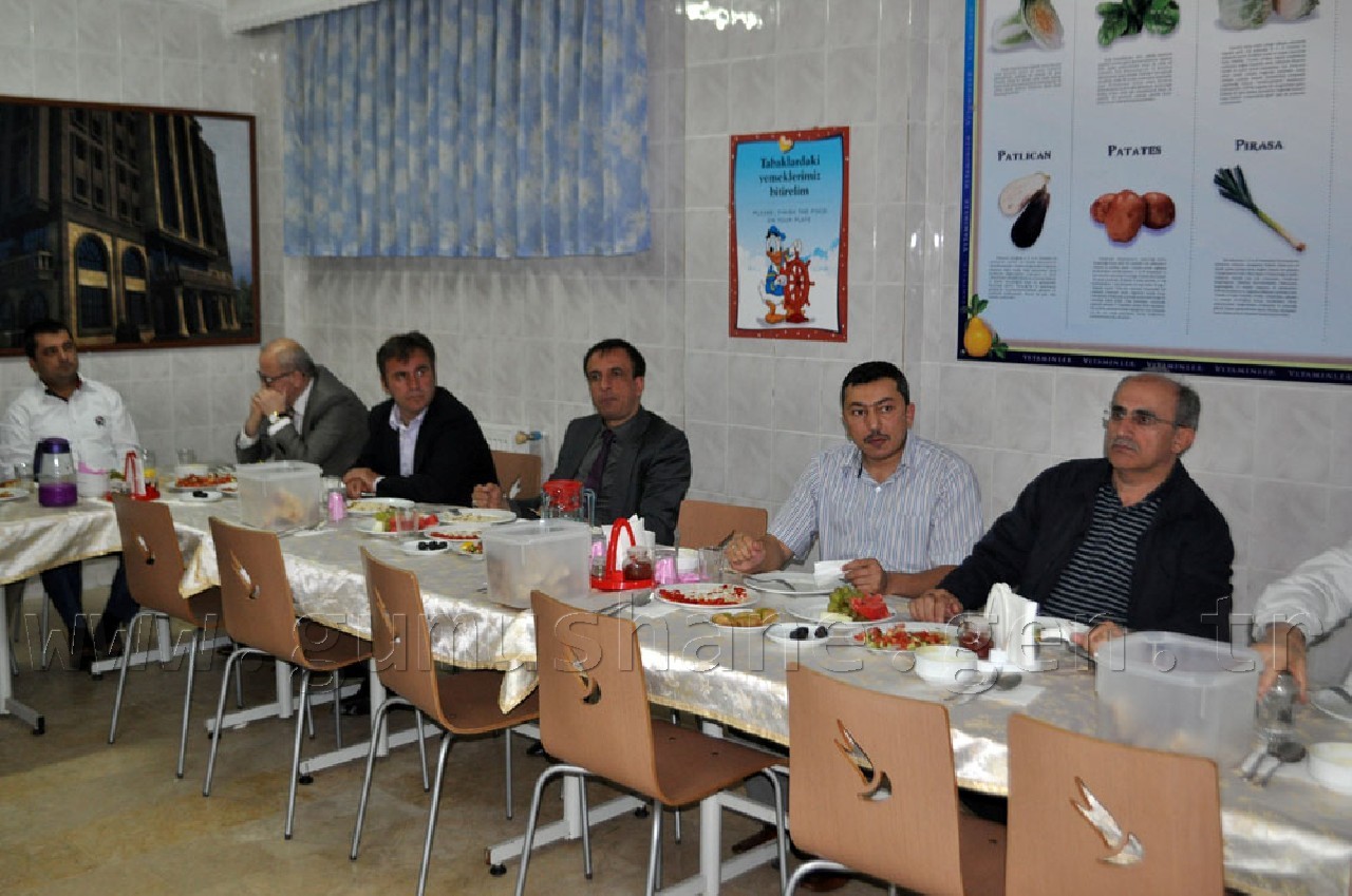 Gümüşhane Protokolü Eğitim Kurumlarının İftarında Buluştu 3