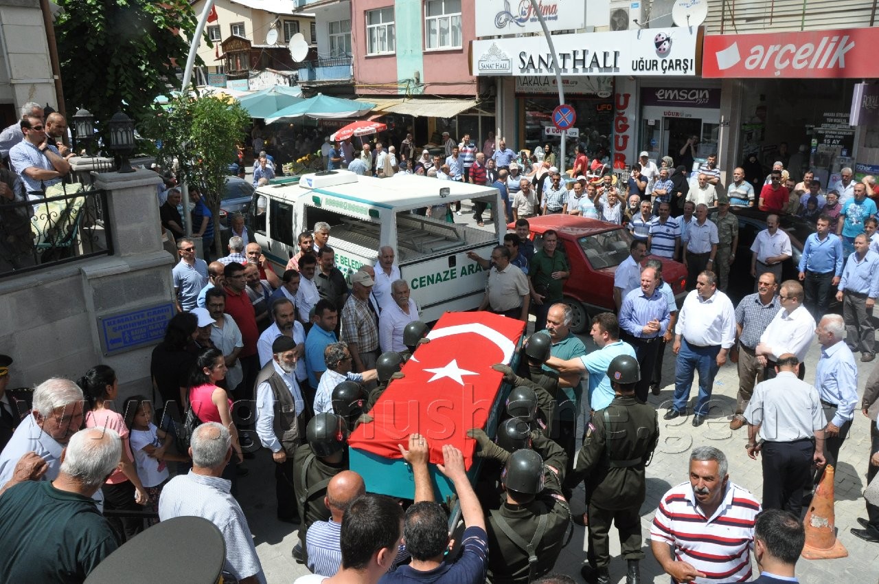 Korkut son yolculuğuna uğurlandı 4