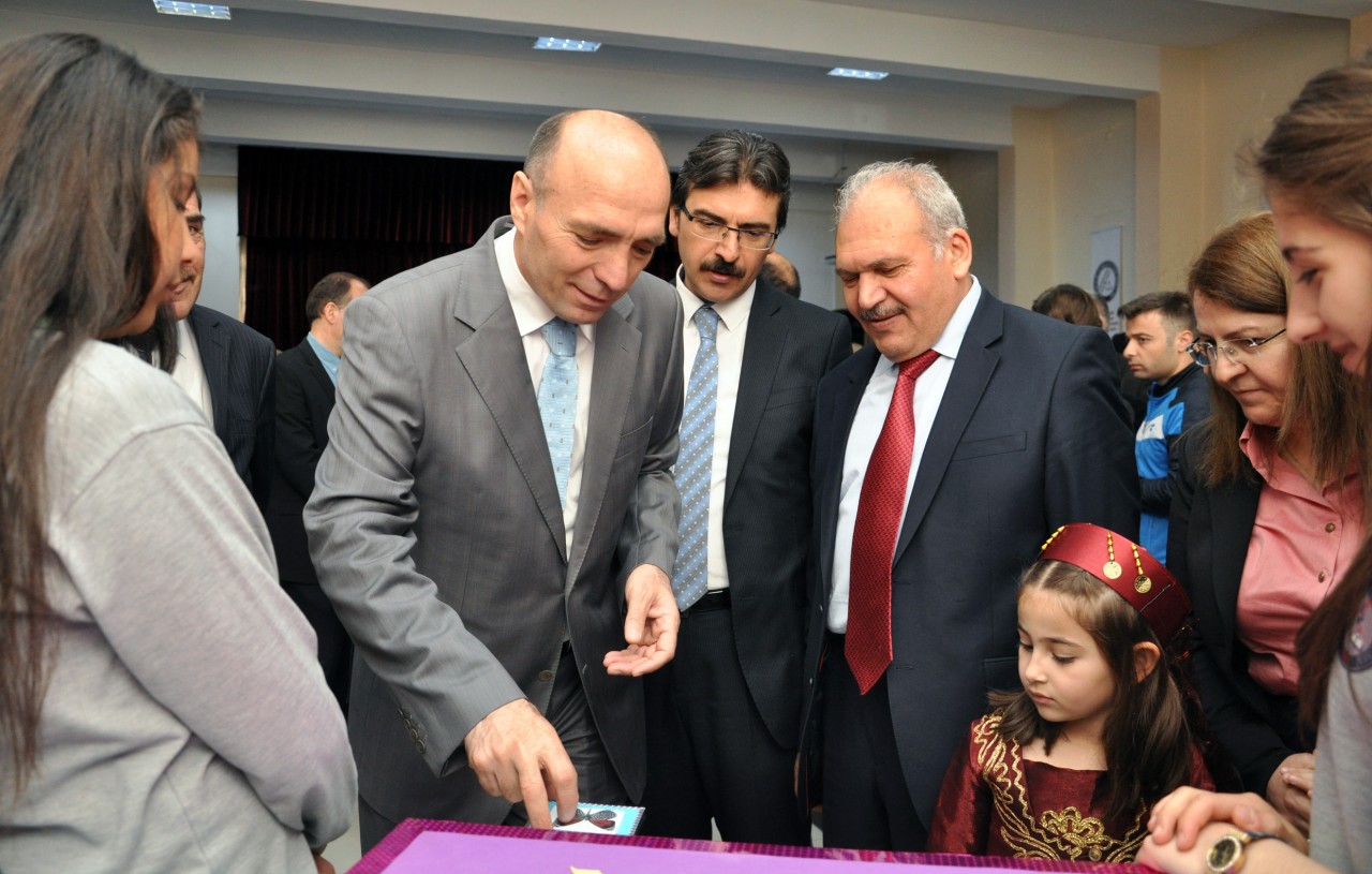 Geleceğin annelerinden bilim fuarı 11